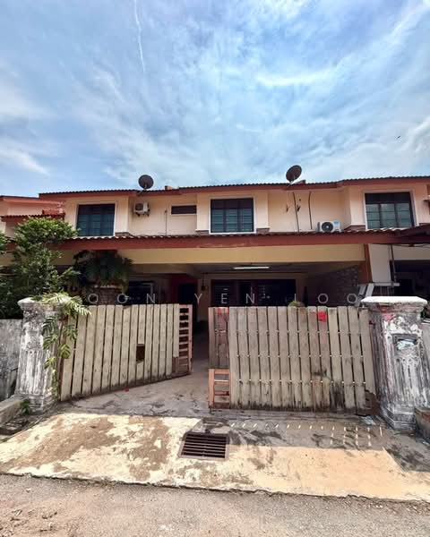 Terraced House for Sale in Kuantan (Pahang) - Soon Yen Loo - Exterior - PropertyGuru.com.my