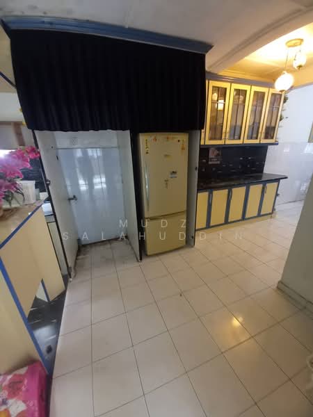 Semi-Detached House for Sale in Kota Perdana (Seri Kembangan) - Mudz Salahuddin - Kitchen - PropertyGuru.com.my