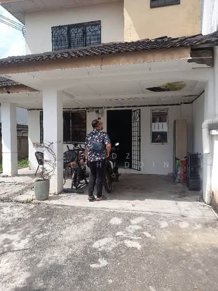 Semi-Detached House for Sale in Kota Perdana (Seri Kembangan) - Mudz Salahuddin - Exterior - PropertyGuru.com.my