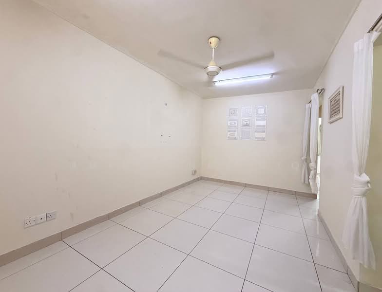 Apartment for Sale at Pangsapuri Semarak - Amirul Nasyriq - Interior - PropertyGuru.com.my
