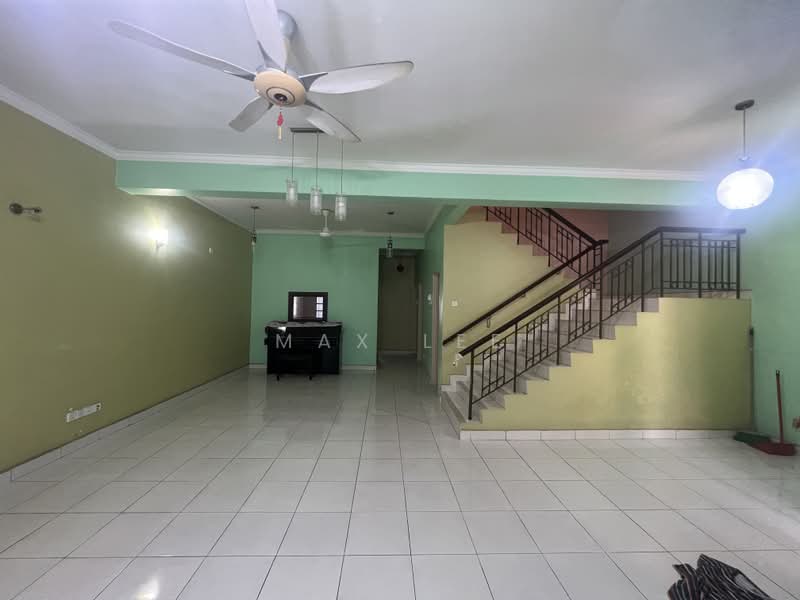 Rumah Teres 2 Tingkat untuk Dijual di Bandar Tun Hussein Onn (Cheras) - Max Lee - Living Room - PropertyGuru.com.my