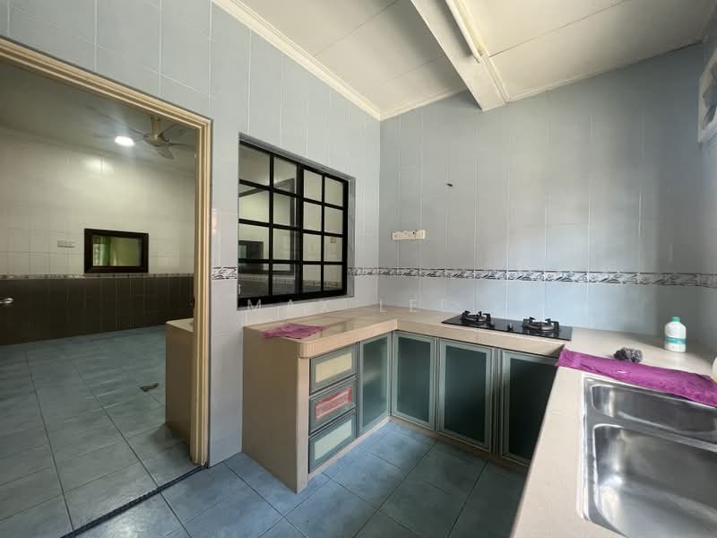 Rumah Teres 2 Tingkat untuk Dijual di Bandar Tun Hussein Onn (Cheras) - Max Lee - Kitchen - PropertyGuru.com.my