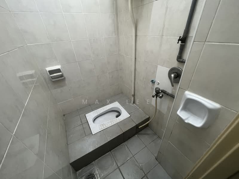 Rumah Teres 2 Tingkat untuk Dijual di Bandar Tun Hussein Onn (Cheras) - Max Lee - Bathroom - PropertyGuru.com.my