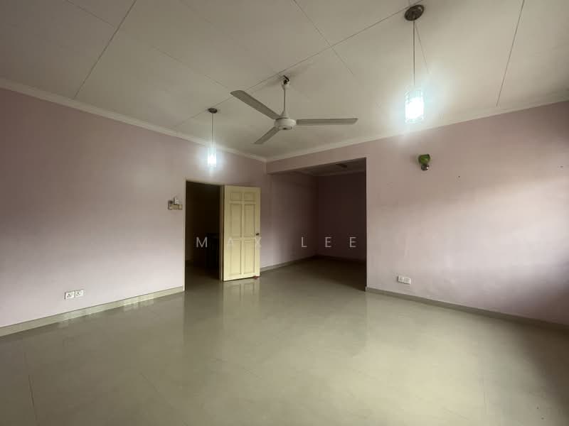 Rumah Teres 2 Tingkat untuk Dijual di Bandar Tun Hussein Onn (Cheras) - Max Lee - Living Room - PropertyGuru.com.my