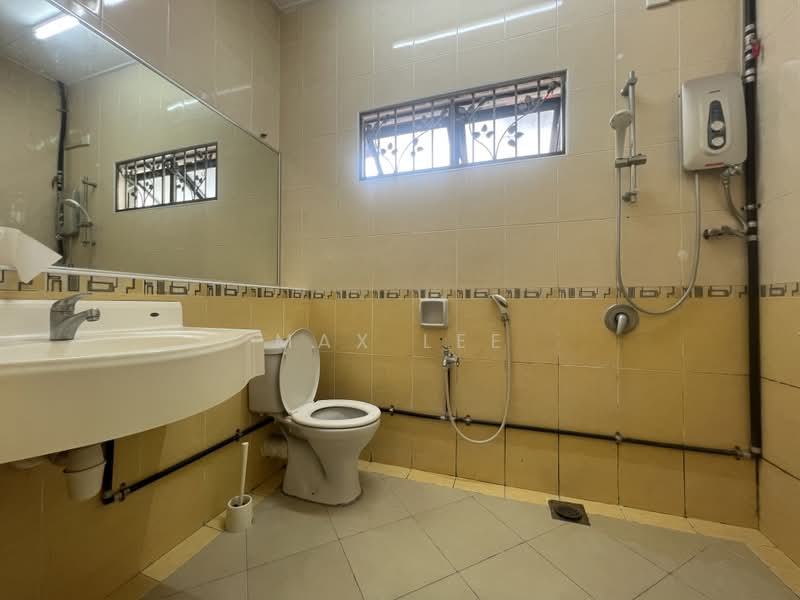 Rumah Teres 2 Tingkat untuk Dijual di Bandar Tun Hussein Onn (Cheras) - Max Lee - Bathroom - PropertyGuru.com.my