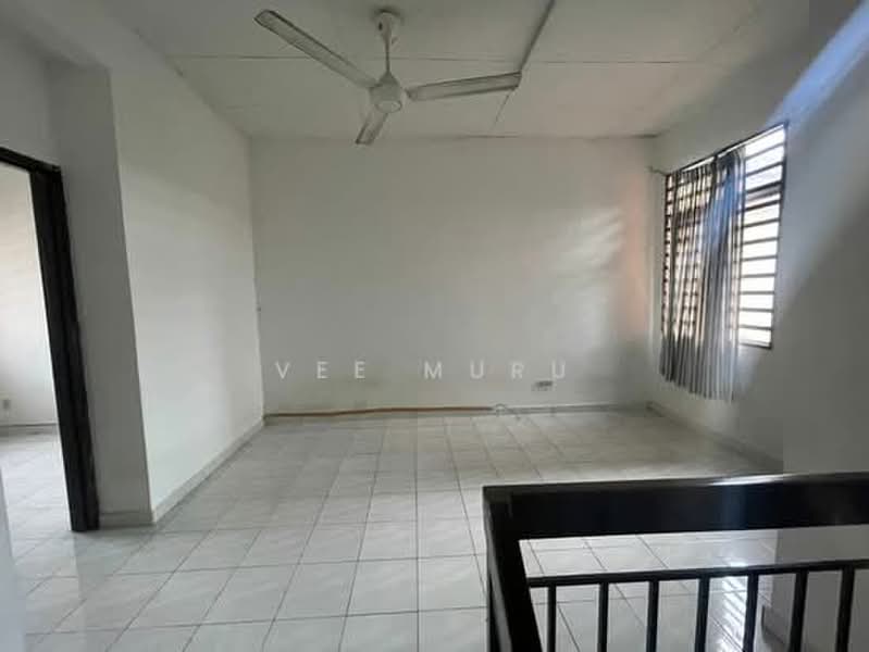 Rumah Teres untuk Disewa di Kuala Selangor (Selangor) - Vee Muru - Living Room - PropertyGuru.com.my