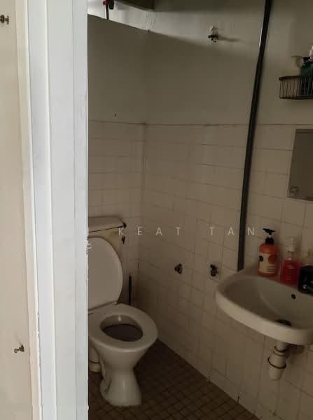 Shop / Office for Sale in Taman Wangsa Melawati (Setapak) - Lai Keat Tan - Bathroom - PropertyGuru.com.my