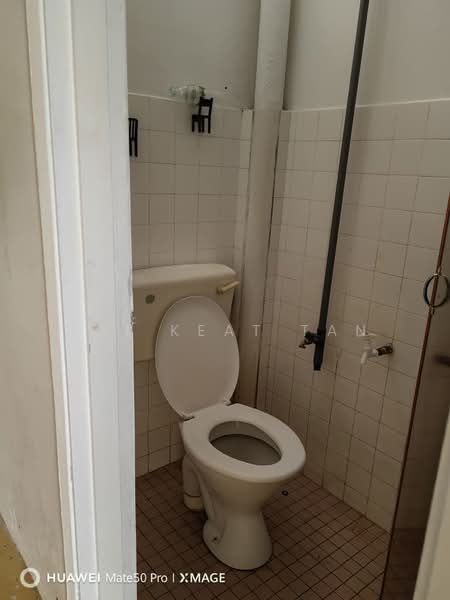 Shop / Office for Sale in Taman Wangsa Melawati (Setapak) - Lai Keat Tan - Bathroom - PropertyGuru.com.my