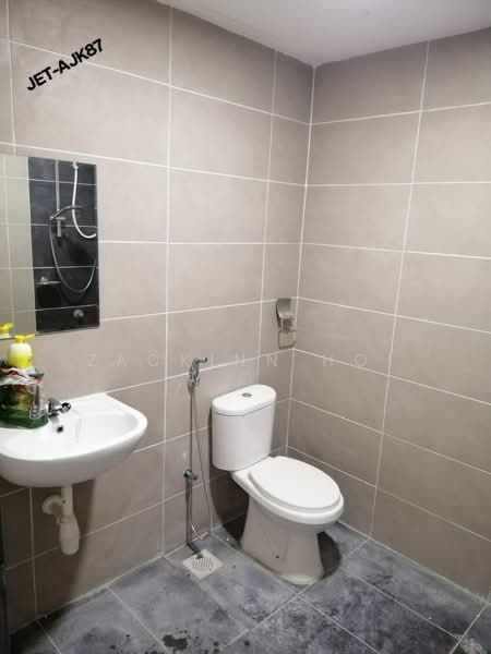 Pangsapuri untuk Disewa di Palm Garden Apartment - Zackinn Hoi - Bathroom - PropertyGuru.com.my