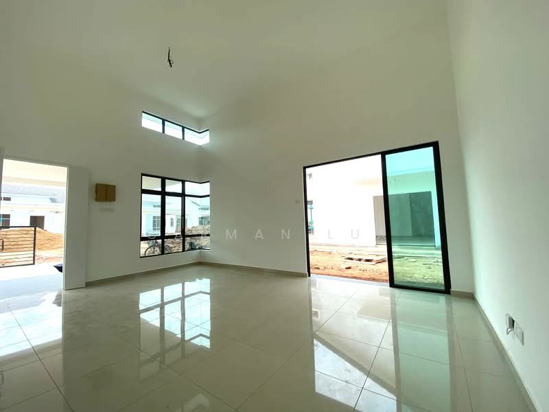 Semi-Detached House for Sale in Taman Seri Pandan (Balai Panjang) - Carman Lua - Living Room - PropertyGuru.com.my