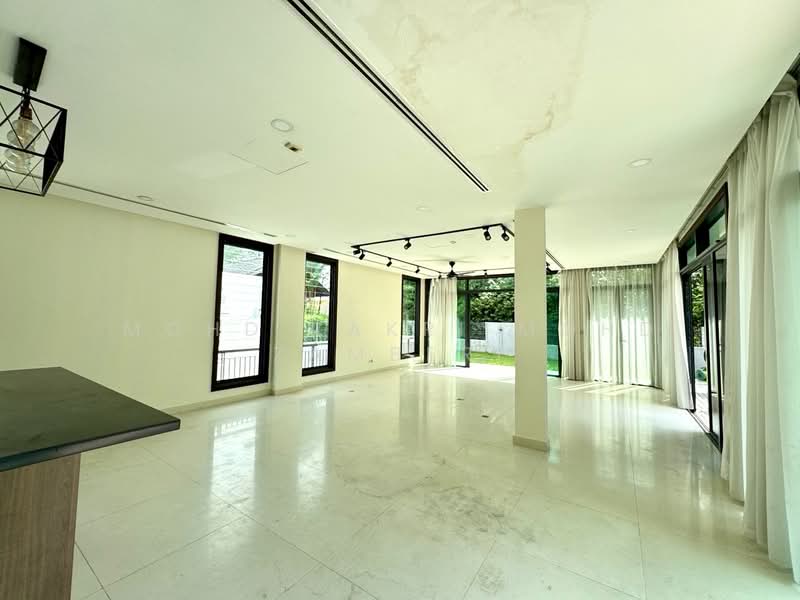 Rumah Banglo untuk Dijual di Bukit Jelutong (Shah Alam) - Mohd Zakri Mohd Zamberi - Living Room - PropertyGuru.com.my