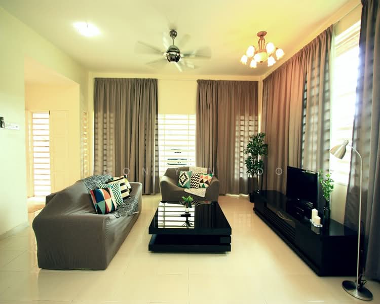 Semi-Detached House for Sale in Taman Polo Indera Mahkota 8 (Kuantan) - Soon Yen Loo - Living Room - PropertyGuru.com.my