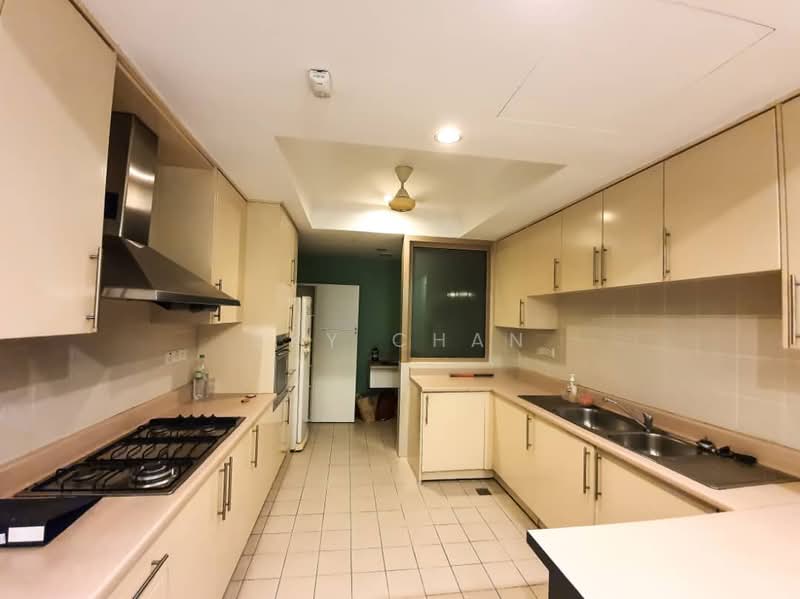 Kondominium untuk Dijual di Hampshire Park Condominium - Sky Chan - PropertyGuru.com.my