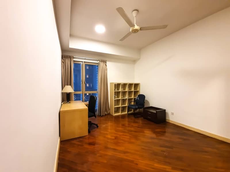 Kondominium untuk Dijual di Hampshire Park Condominium - Sky Chan - PropertyGuru.com.my
