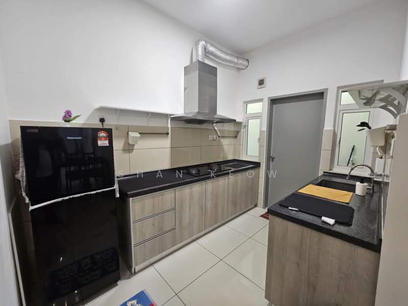Servis Apartment untuk Disewa di TR Residence - Shan Keow - Kitchen - PropertyGuru.com.my