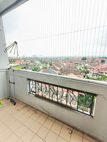 Pangsapuri untuk Dijual di Perling Apartment - Ee Fong Toh - Balcony - PropertyGuru.com.my