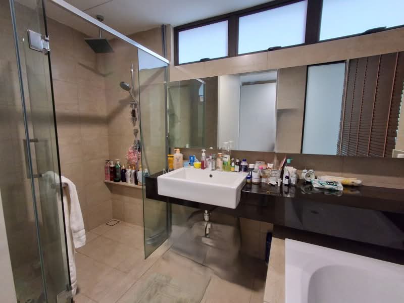 Kondominium untuk Dijual di The WaterEdge (Pinggiran Air) - Ian Chua - Bathroom - PropertyGuru.com.my