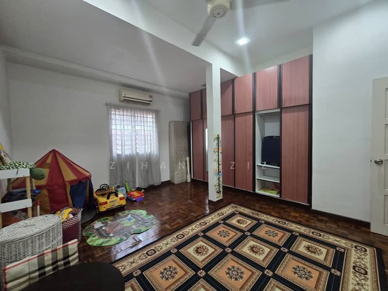 Rumah Teres 2 Tingkat untuk Dijual di Shah Alam (Selangor) - Zihan Aziz - Bedroom - PropertyGuru.com.my