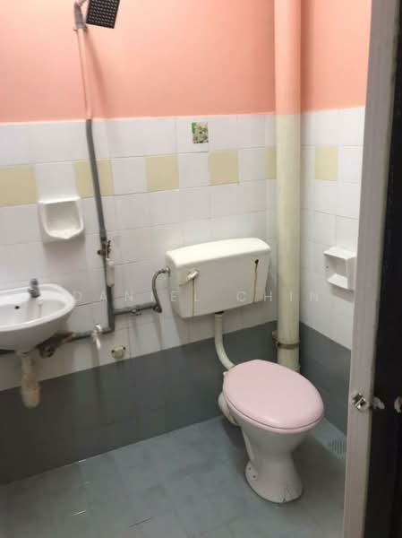 2-storey Terraced House for Sale in Taman Bukit Indah (Ulu Kelang) - Daniel Chin - Bathroom - PropertyGuru.com.my