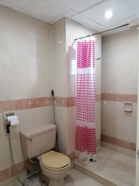 Condominium for Rent at Villa Scott - Jessy Chye - Bathroom - PropertyGuru.com.my