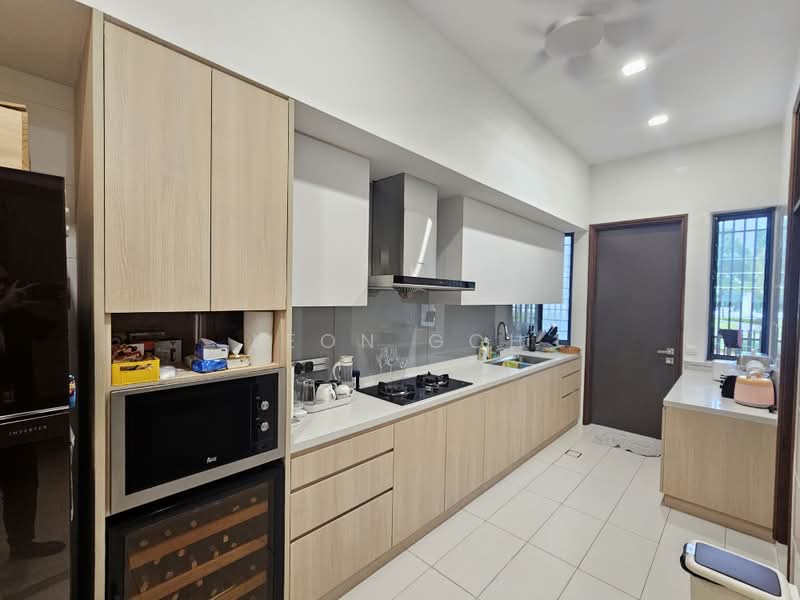 Rumah Berkembar untuk Dijual di Eco Sanctuary (Telok Panglima Garang) - Leon Goh - Kitchen - PropertyGuru.com.my