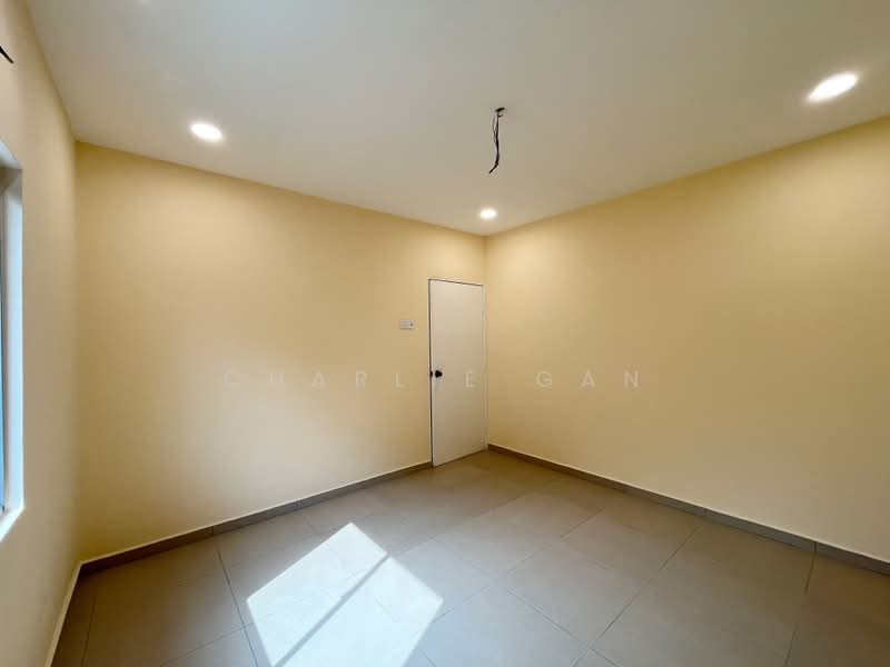 2-storey Terraced House for Sale in Taman Gembira (Klang) - Charlie Gan - PropertyGuru.com.my
