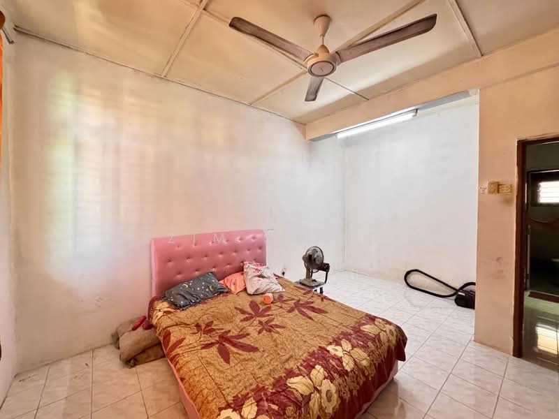 2-storey Terraced House for Sale in Jenjarom (Selangor) - Azzim Shahrin - PropertyGuru.com.my