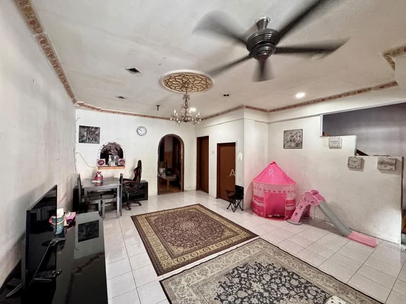 2-storey Terraced House for Sale in Jenjarom (Selangor) - Azzim Shahrin - PropertyGuru.com.my