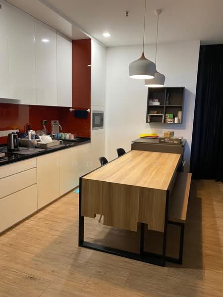 Servis Apartment untuk Dijual di Arcoris Residences - Nicholas Gay - Kitchen - PropertyGuru.com.my