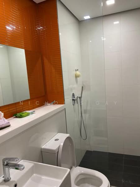 Servis Apartment untuk Dijual di Arcoris Residences - Nicholas Gay - Bathroom - PropertyGuru.com.my