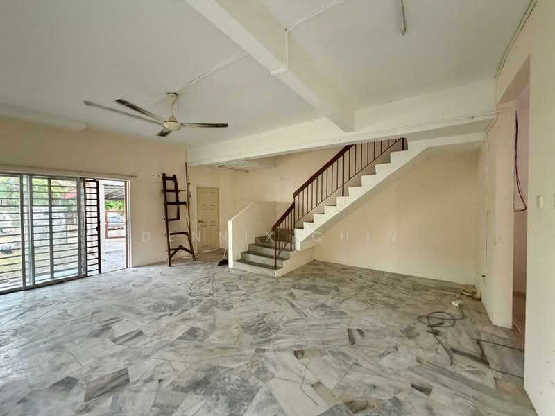 Rumah Teres 2-Tingkat untuk Disewa di Mahkota Cheras (Cheras) - Dennix Chin - Living Room - PropertyGuru.com.my