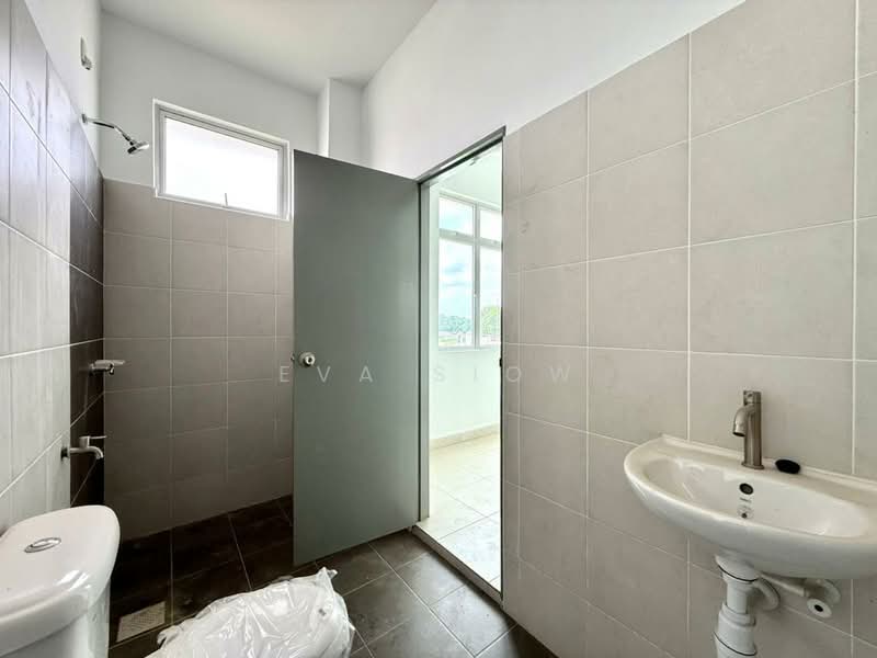 Banglo Pautan untuk Dijual di Taman Pulai Mutiara (Iskandar Puteri (Nusajaya)) - Eva Siow - Bathroom - PropertyGuru.com.my
