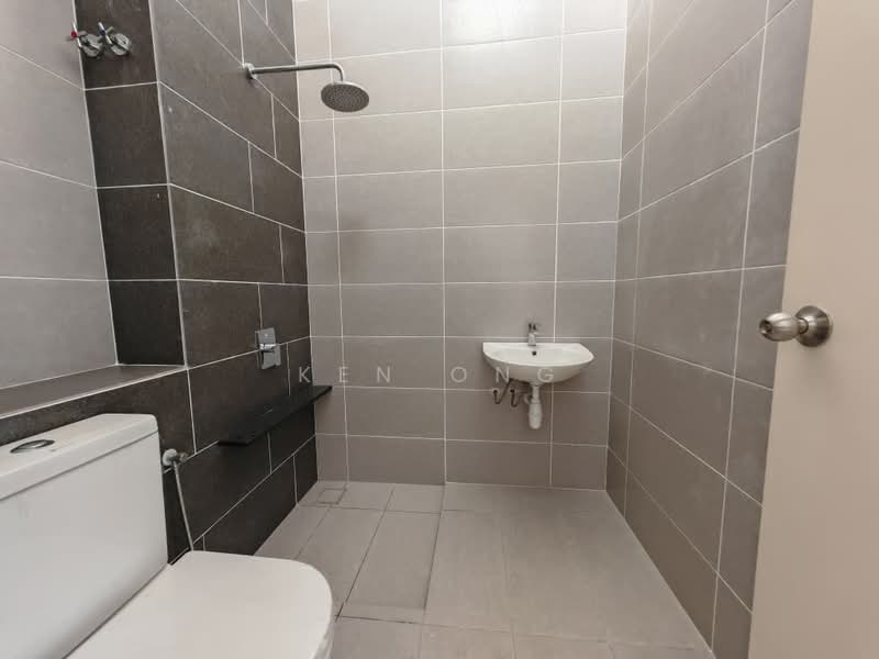 2-storey Terraced House for Rent in Setia Alam (Selangor) - Ken Ong - Bathroom - PropertyGuru.com.my