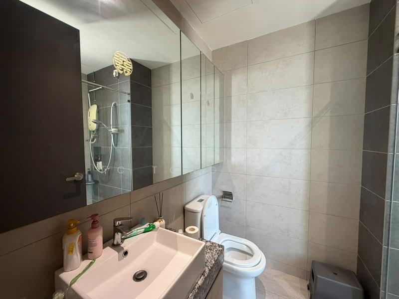 Servis Apartment untuk Disewa di Luminari - TC Tong Loh - Bathroom - PropertyGuru.com.my