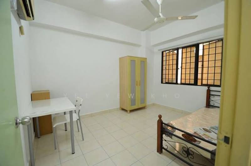 Condominium for Rent at Vista Komanwel C - Yee Yew Kho - Bedroom - PropertyGuru.com.my