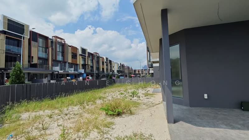 Rumah Teres 3-Tingkat untuk Disewa di Taman Puchong Legenda (Puchong) - Annie Chong - Exterior - PropertyGuru.com.my