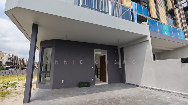 Rumah Teres 3-Tingkat untuk Disewa di Taman Puchong Legenda (Puchong) - Annie Chong - Exterior - PropertyGuru.com.my