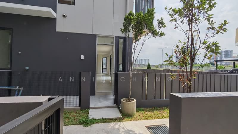 Rumah Teres 3-Tingkat untuk Disewa di Taman Puchong Legenda (Puchong) - Annie Chong - Exterior - PropertyGuru.com.my