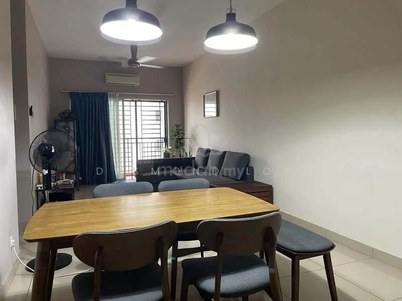 Servis Apartment untuk Disewa di OUG Parklane - Desmond Low - Living Room - PropertyGuru.com.my