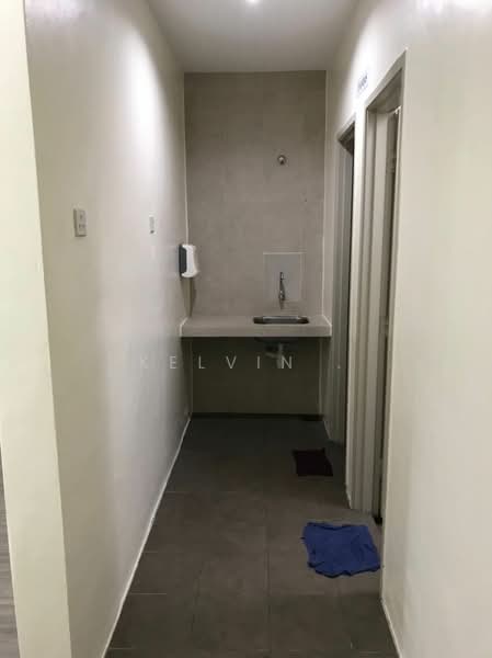 Office for Rent in Kota Damansara (Selangor) - Kelvin . - Corridor - PropertyGuru.com.my