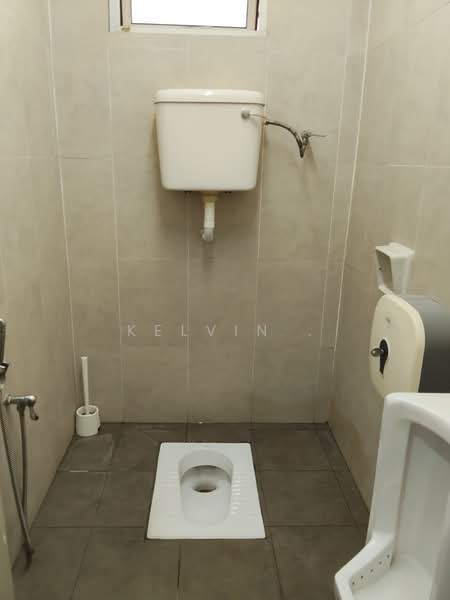 Office for Rent in Kota Damansara (Selangor) - Kelvin . - Bathroom - PropertyGuru.com.my