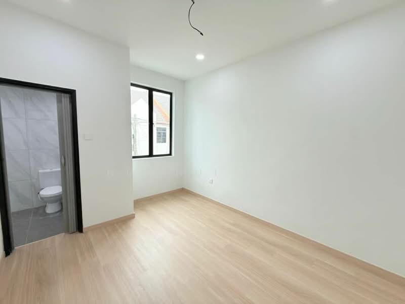2-storey Terraced House for Sale in Bandar Baru Permas Jaya (Permas Jaya) - Hui Hui Lim - Interior - PropertyGuru.com.my