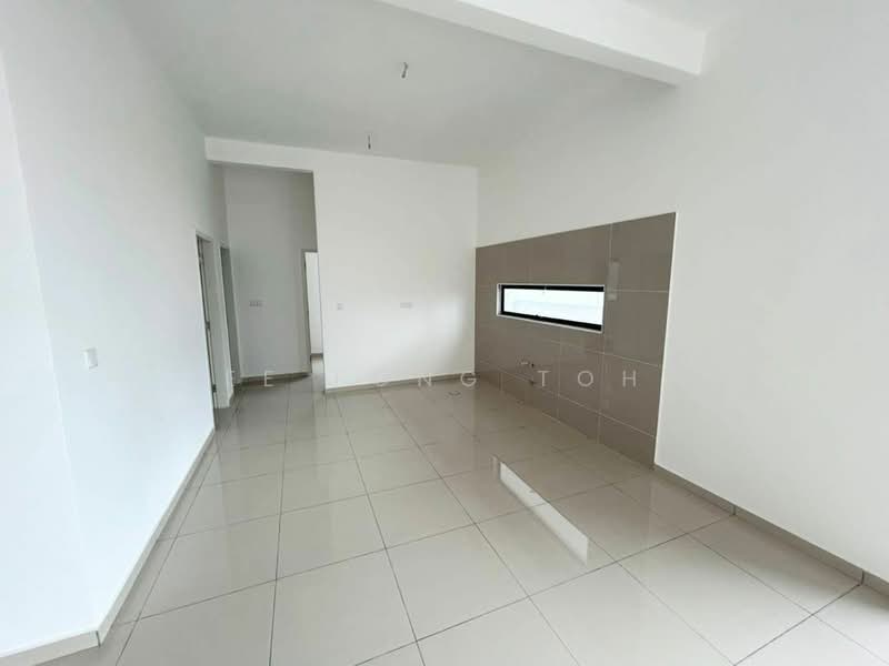 Rumah Teres 2 Tingkat untuk Dijual di Taman Desa Tebrau (Tebrau) - Ee Fong Toh - Living Room - PropertyGuru.com.my