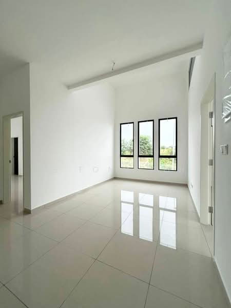 Rumah Teres 2 Tingkat untuk Dijual di Taman Desa Tebrau (Tebrau) - Ee Fong Toh - Living Room - PropertyGuru.com.my