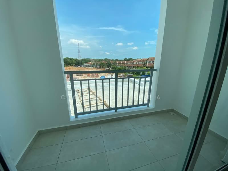 Rumah Teres 2 Tingkat untuk Dijual di Taman Cheng Setia (Cheng) - Carman Lua - Balcony - PropertyGuru.com.my