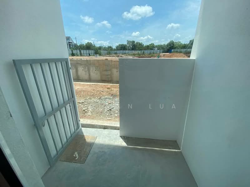 Rumah Teres 2 Tingkat untuk Dijual di Taman Cheng Setia (Cheng) - Carman Lua - Exterior - PropertyGuru.com.my