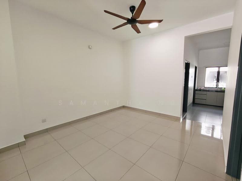 Rumah Teres 2-Tingkat untuk Disewa di Lakeside Residences (Puchong) - Samantha Ng - Living Room - PropertyGuru.com.my