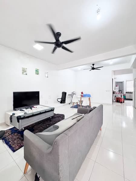 2-storey Terraced House for Sale in Kuala Selangor (Selangor) - Ashraff Daniel - Living Room - PropertyGuru.com.my