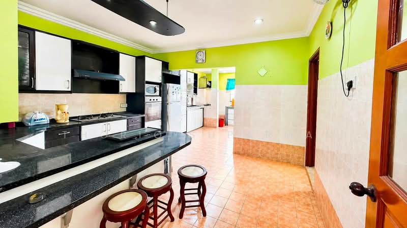 2-storey Terraced House for Sale in Bukit Jelutong (Shah Alam) - Thoriq Suparman - Kitchen - PropertyGuru.com.my