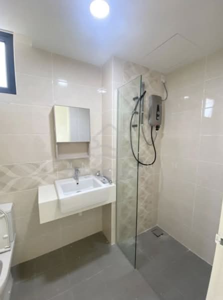 Condominium for Rent at Brezza Hill - Dennix Chin - Bathroom - PropertyGuru.com.my